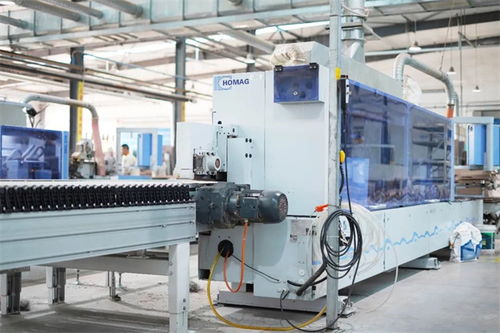 三峰整家定制 采用ENF级板材与先进机械设备，打造健康环保家居